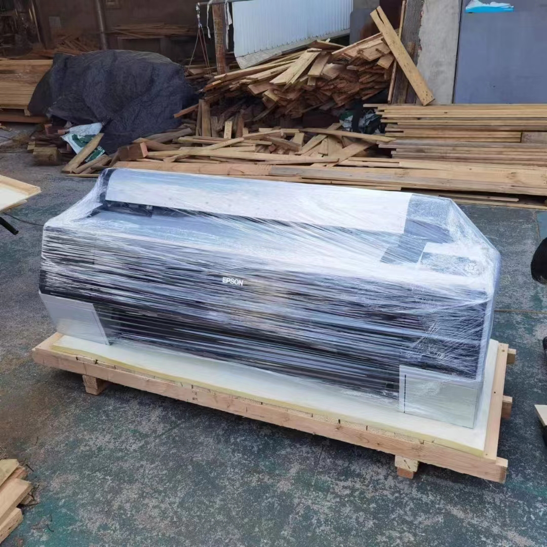 大幅面菲林打印機打包發貨，遠程安裝